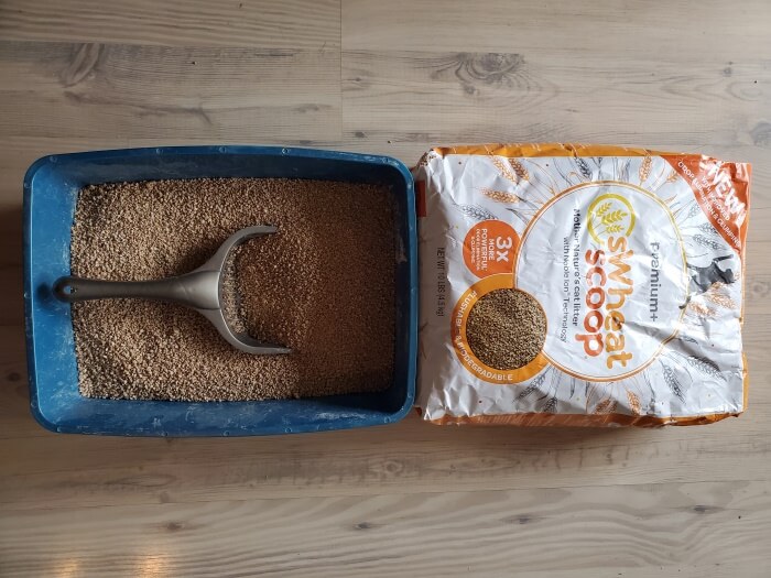 sWheat Scoop Premium+ Natural Clumping Wheat Cat Litter