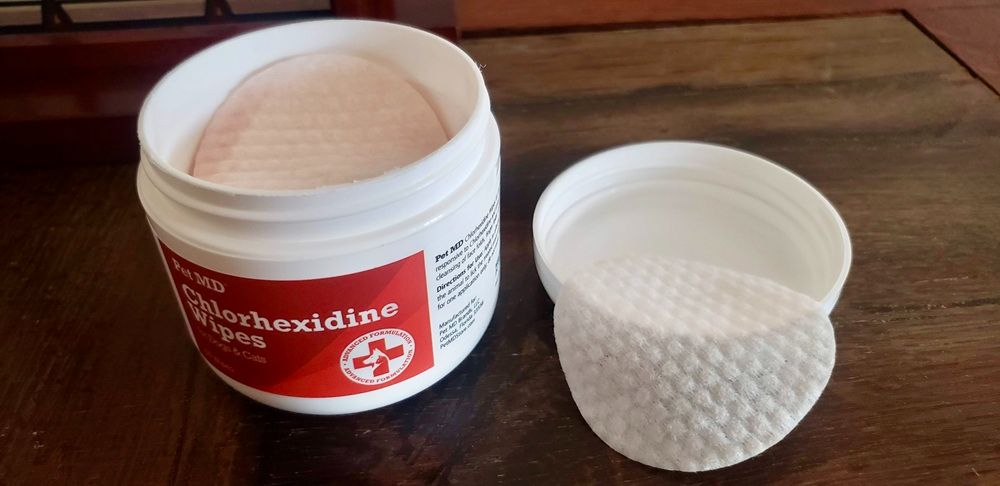 PetMD Chlorhexidine Antiseptic Wipes for Dogs & Cats