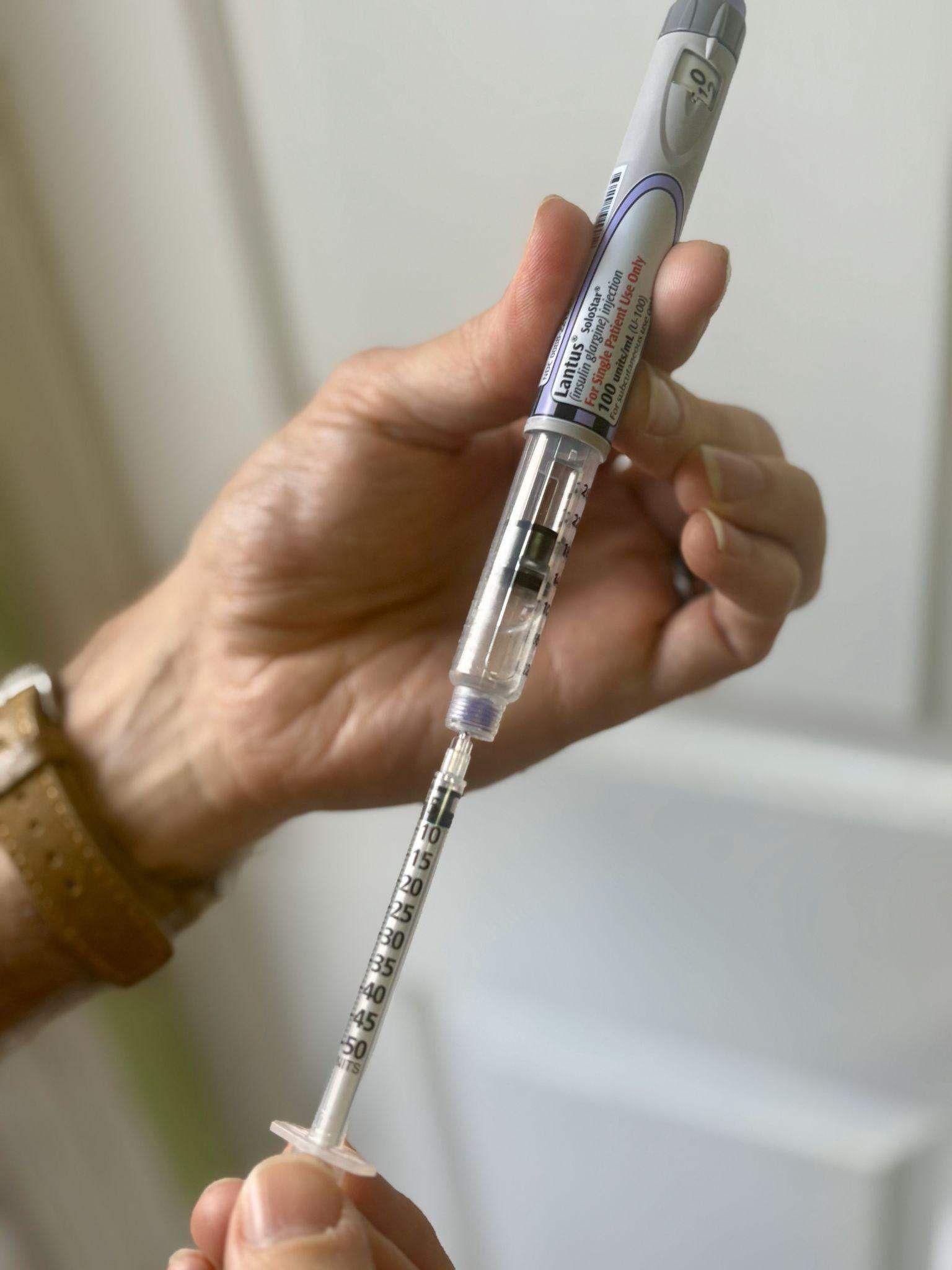 Drawing insulin from a Lantus insulin pen