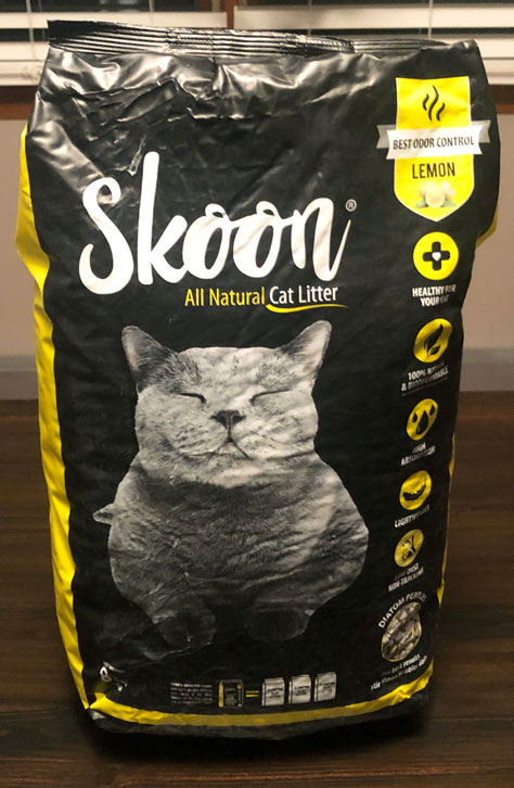 A third variety of Skoon Cat Litter is the lemon-scented formula.