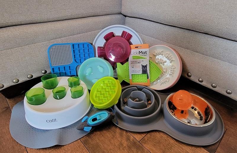 Treat Dispensing Puzzle Toys for Small Dogs, Interactive Chase Toys, Slow  Feeder, Perfect Alternative to Slow Feeder Dog Bowls to Improves Pets