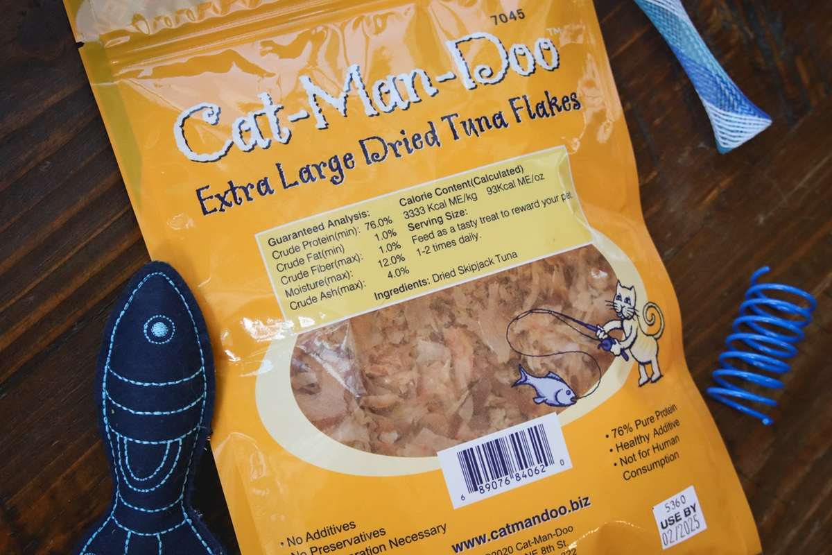 Cat-Man-Doo treats expiration dates
