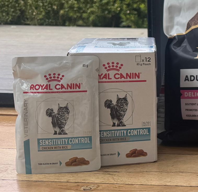 Royal Canin Sensitivity Control Pouches
