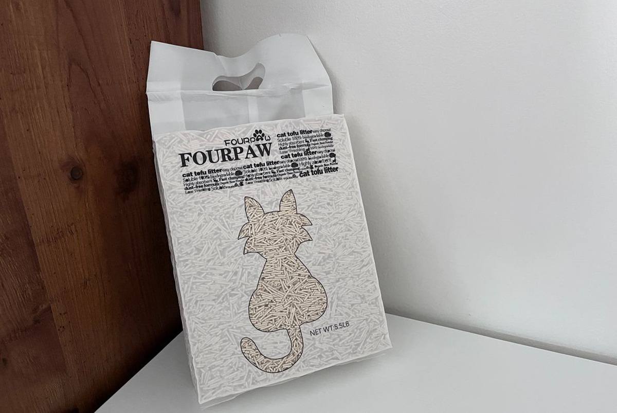 Picture of Four Paw Tofu Cat Litter Review - Cats.com