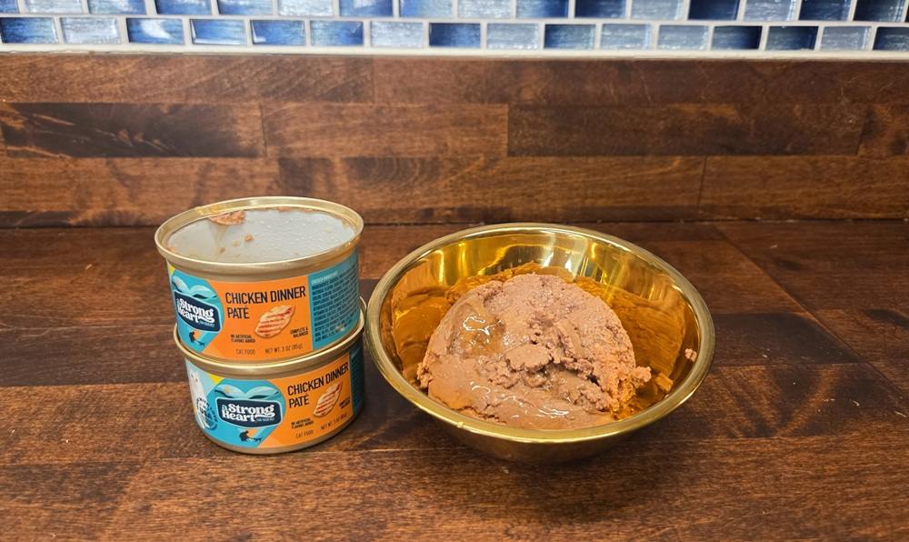 A Strong Heart Chicken Dinner Pate Wet Cat Food