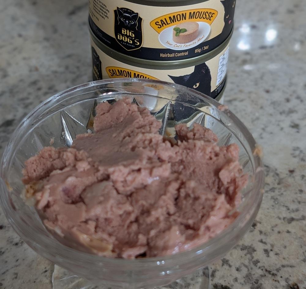 BIG DOG’S Salmon Mousse Wet Cat Food