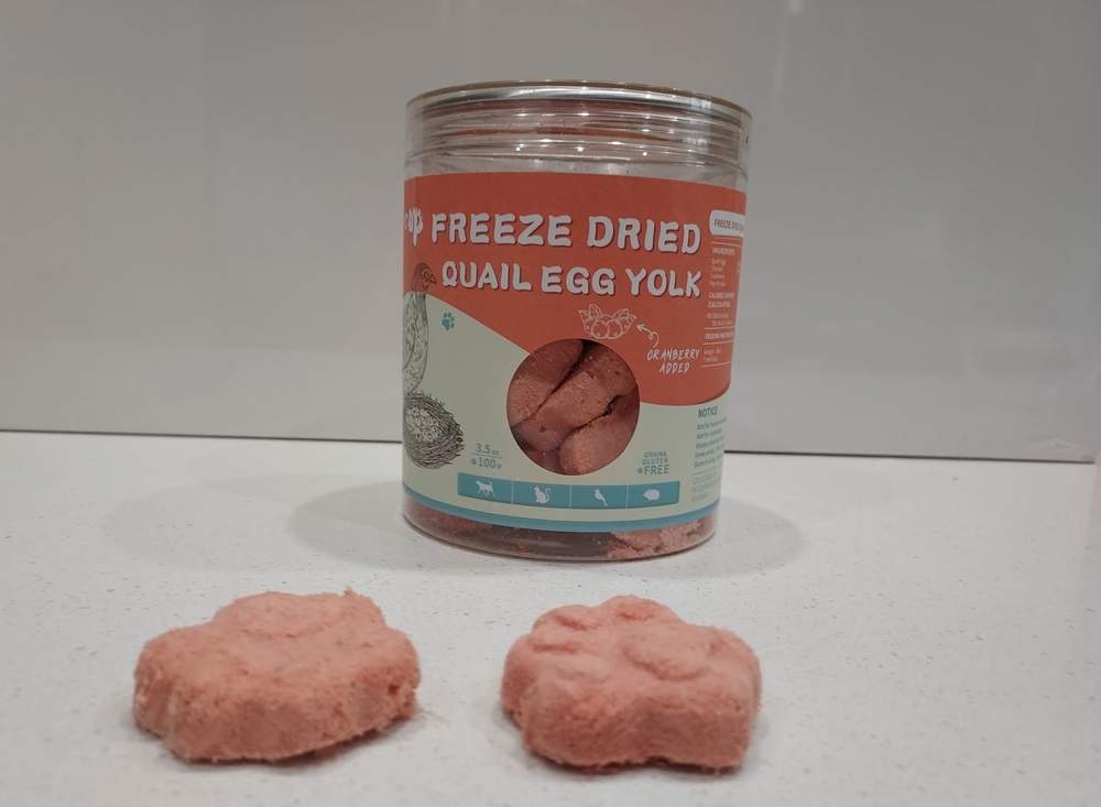 Pawup Freeze-Dried Quail Egg Yolk Cranberry Flavor Dog & Cat Treats